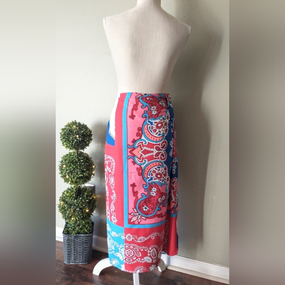 Bandana Print, Silky Touch, Full Side Split Skirt - SHEIN M - Picture 6 of 9